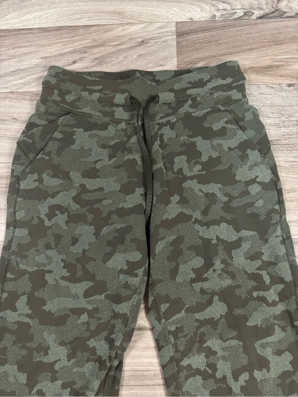 Lululemon Ready to Rulu Joggers in in Heritage 365 Camo Medium Olive Size 4
